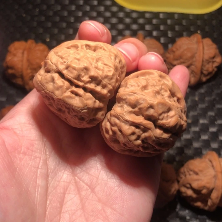 文玩核桃把件四开八腿40