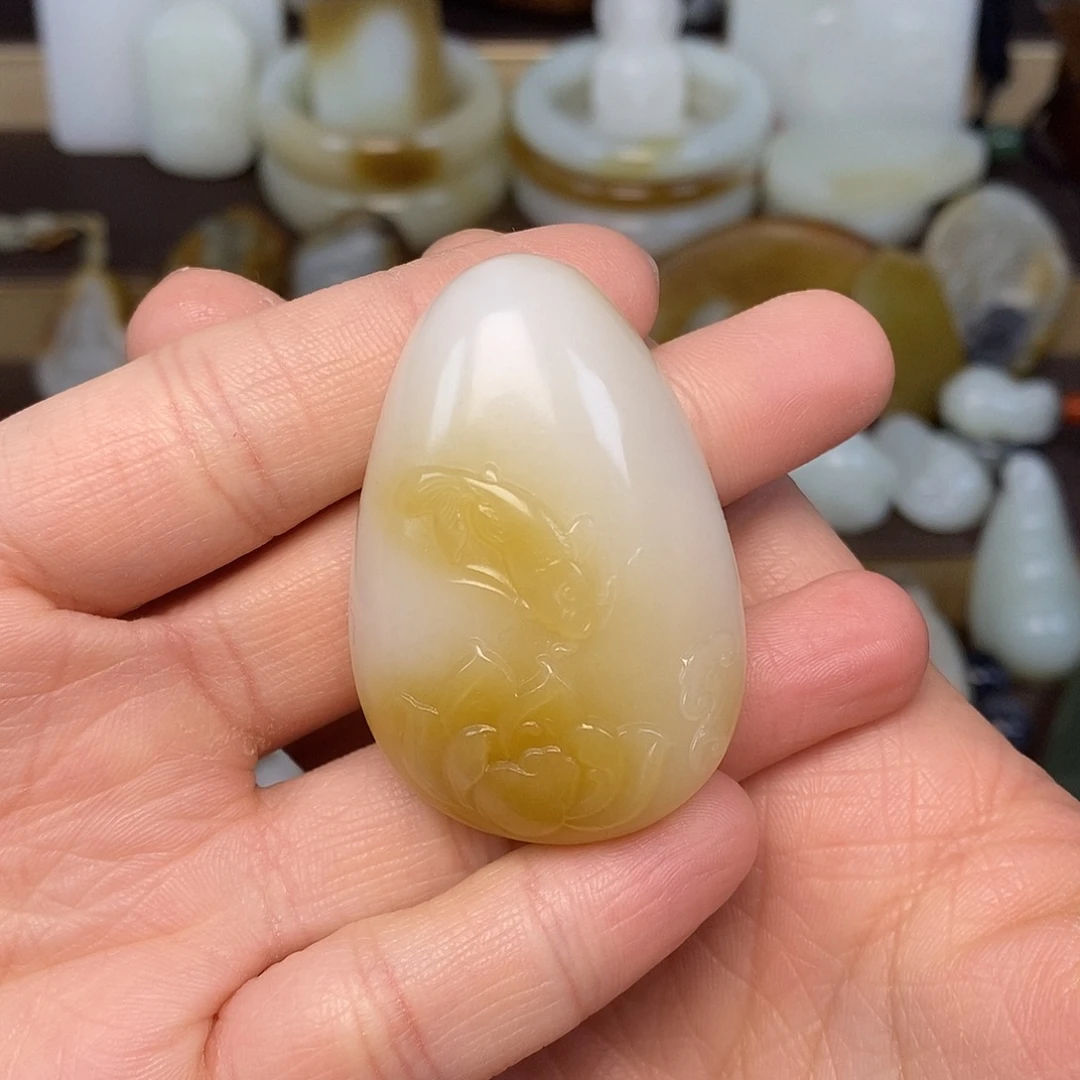 和田玉未镶嵌颈饰41