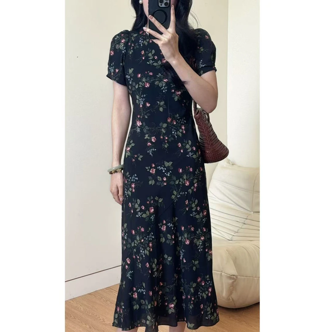 【秘密花园】45度斜裁夏季碎花显瘦气质时尚修身薄款连衣裙