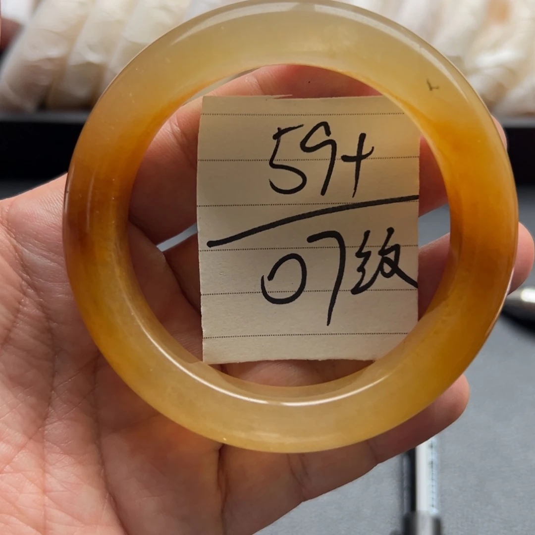 石英质玉（黄龙玉）未镶嵌手镯07