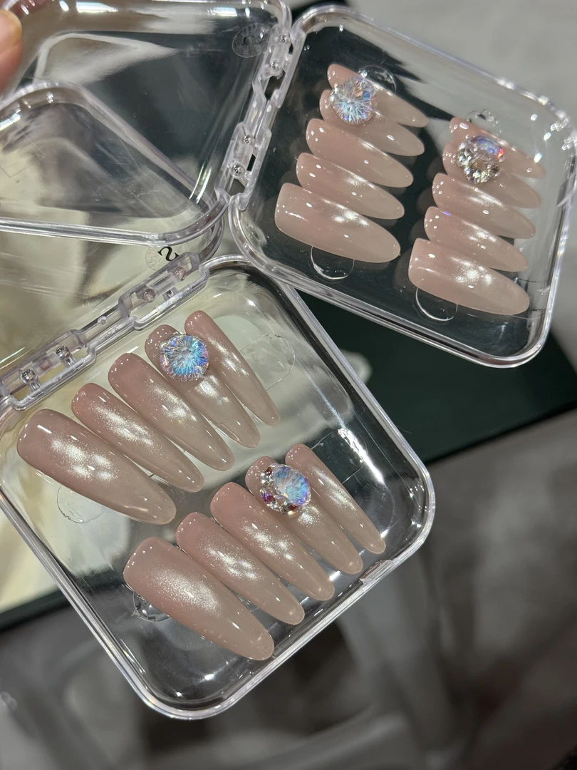 【卡十烟火】上手超气质！指尖灰裸  LINBEI林北手工穿戴甲