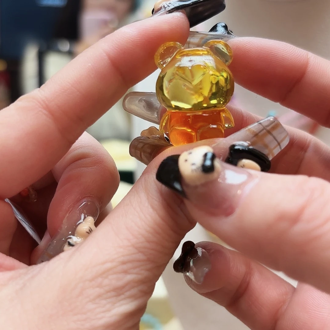 琥珀颈饰未镶嵌琥珀