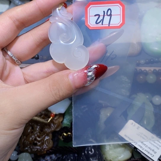 和田玉和田玉边角料随机发未镶嵌