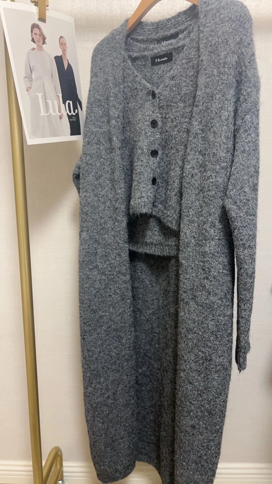 新款高级慵懒灰色马甲开衫两件套休闲百搭针织