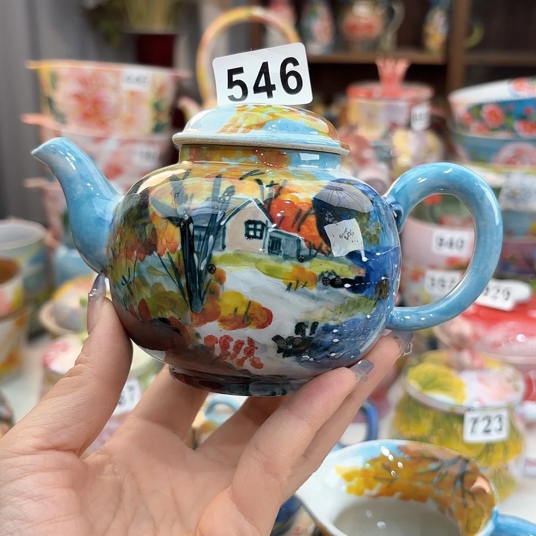 瓷片享**活在这里祝各位小姐妹节日幸福平安