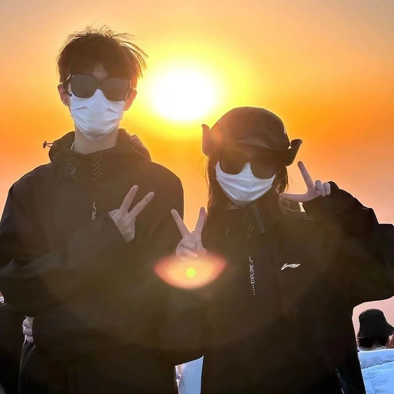 国货李寕男女三合一冲锋衣防水春秋冬季透气户外休闲情侣夹克外套