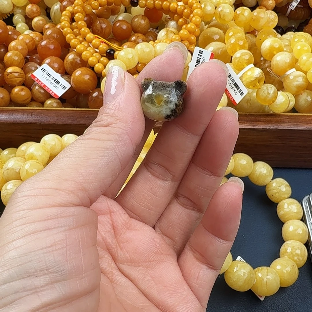 琥珀未镶嵌珠宝奇石