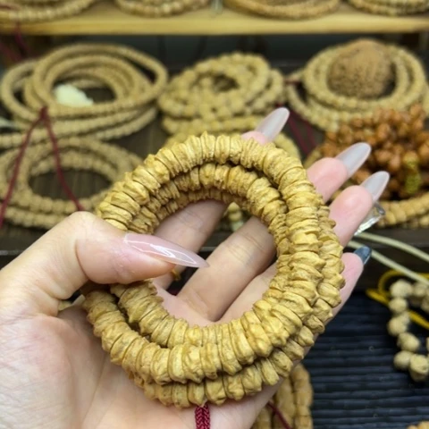 【闪购商品】吊坠柏香籽/百香籽小****.