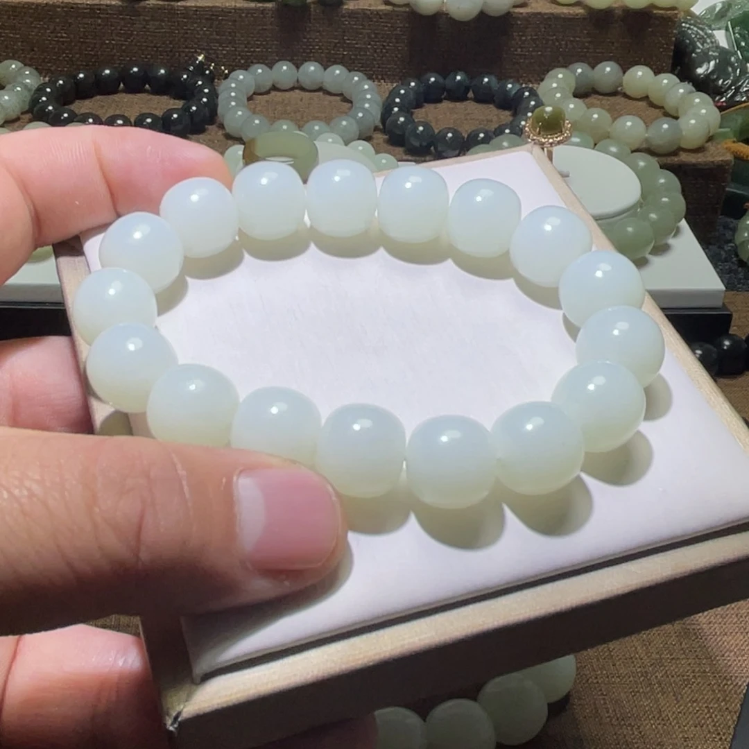 未镶嵌手链和田玉