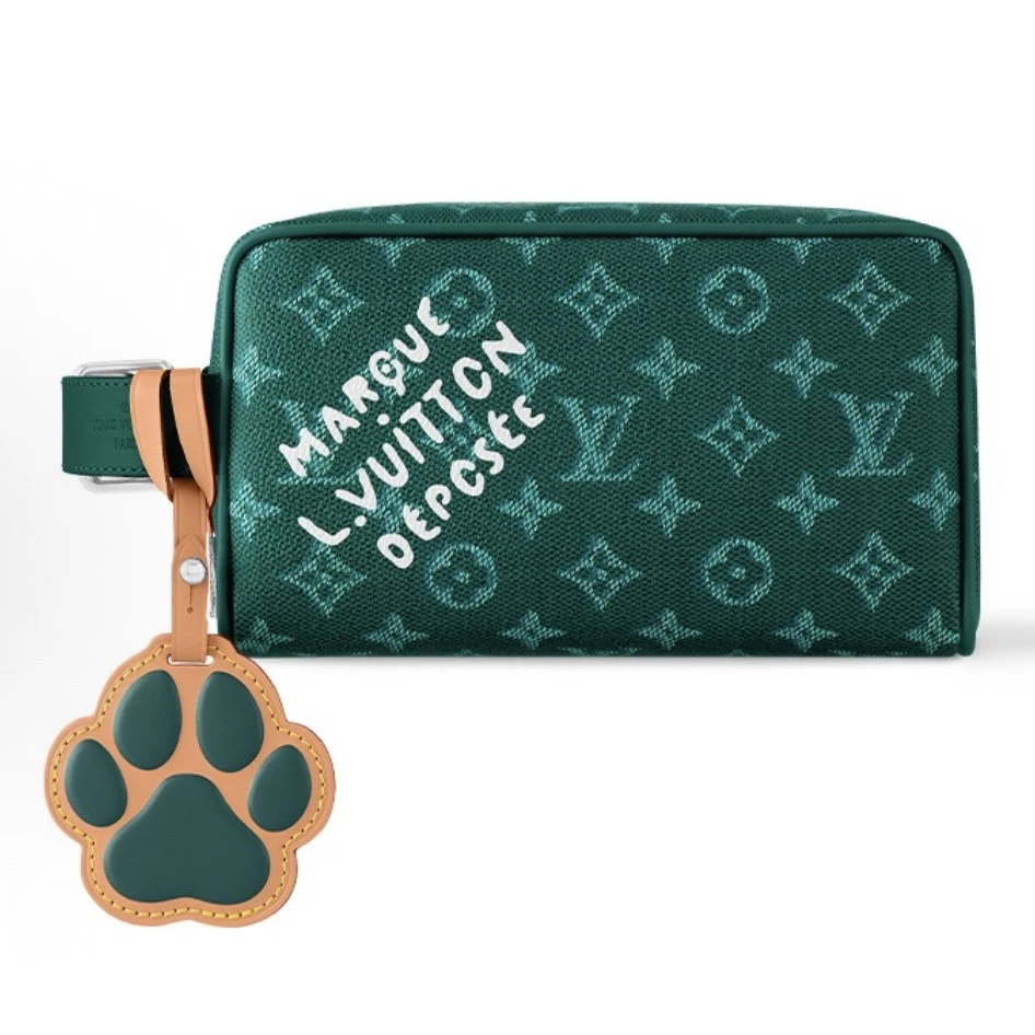 99新 LouisVuitton/路易威登 Dopp Kit 猫爪装饰绿色手拿包 G052