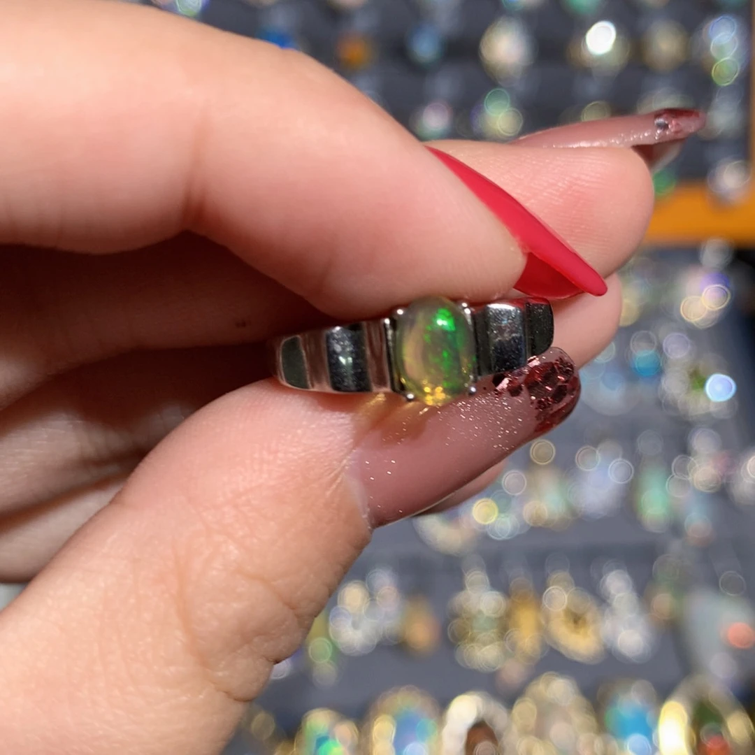 银S925镶嵌欧泊欧泊戒指y