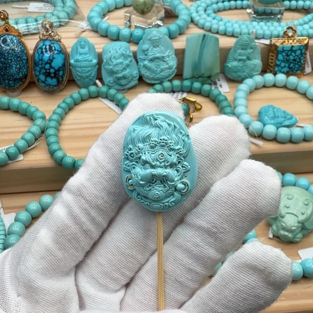 绿松石18K金镶嵌珠宝奇石