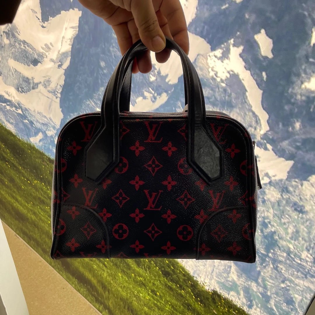 95新 LouisVuitton/路易威登 小野专属/95新/单肩包/DC7968