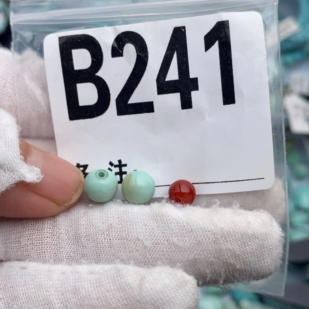 未镶嵌卡7圆珠一对南红玛瑙