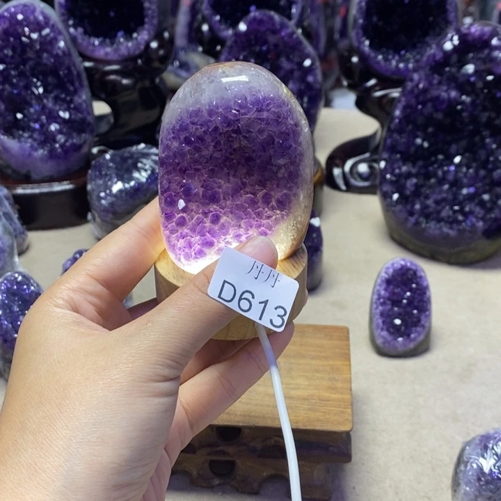 未镶嵌水晶大型摆件（非配饰）