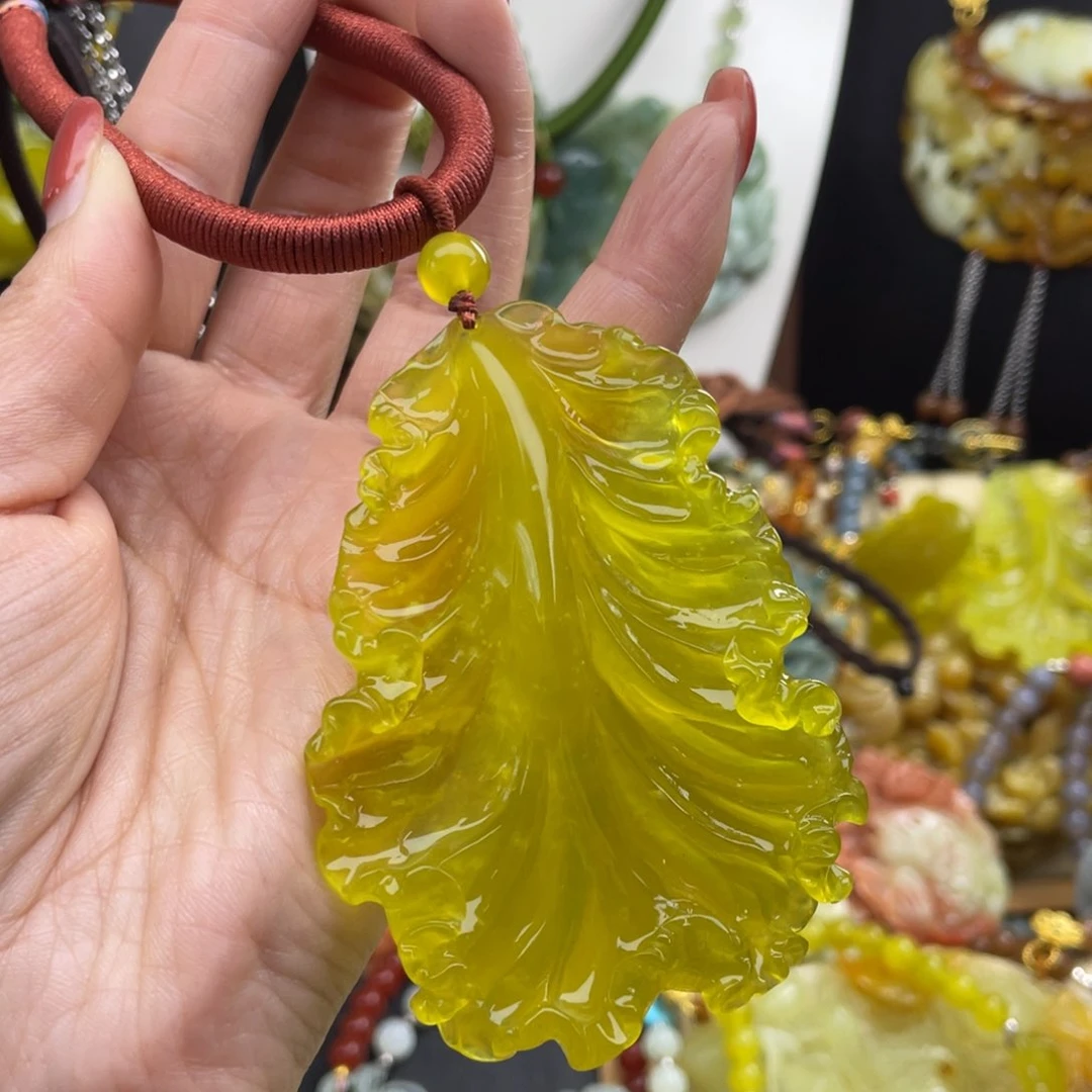 未镶嵌蛇纹石玉颈饰
