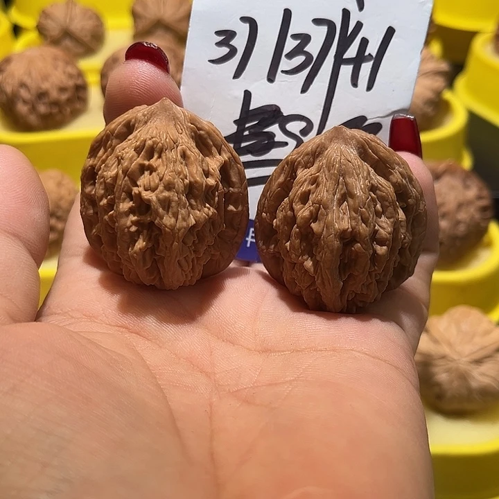 把件桃核虎头全品