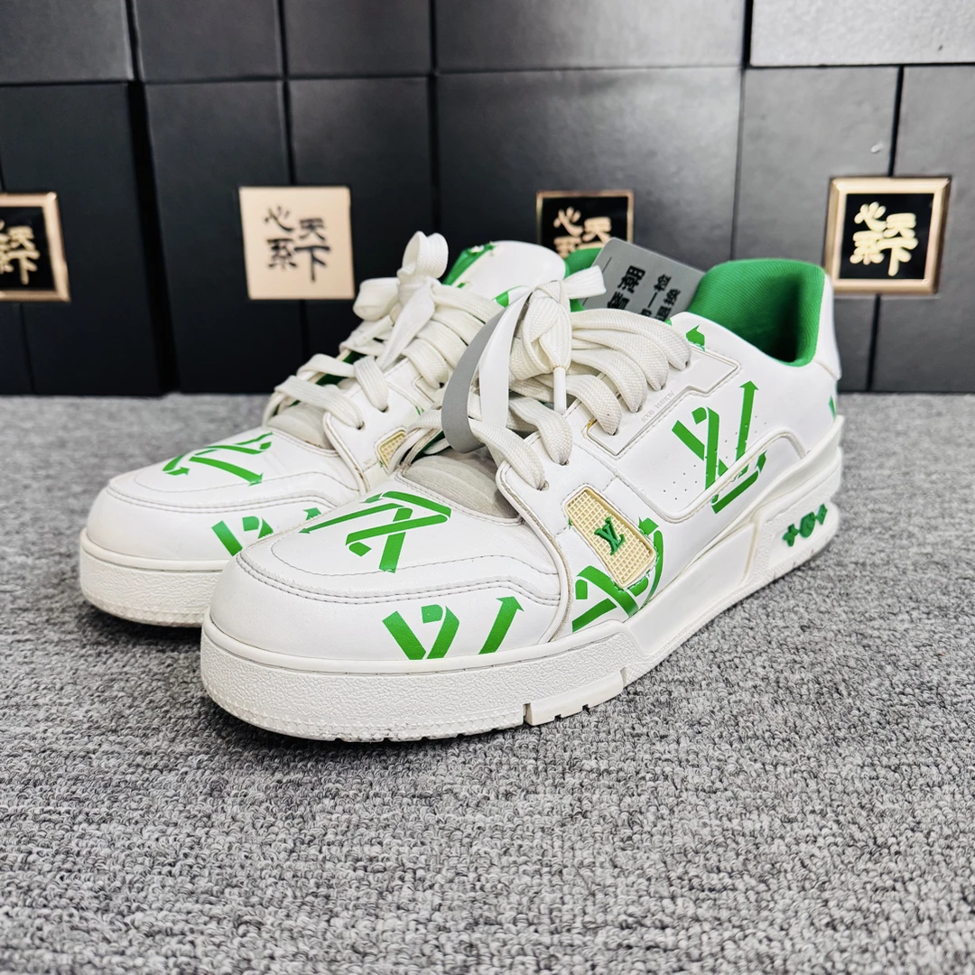 95新 LouisVuitton/路易威登 Trainer绿花logo板鞋 41码ysc3209