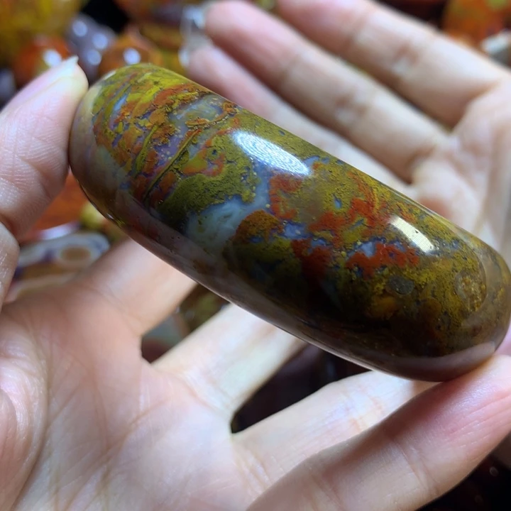 玛瑙/玉髓战国红手镯未镶嵌