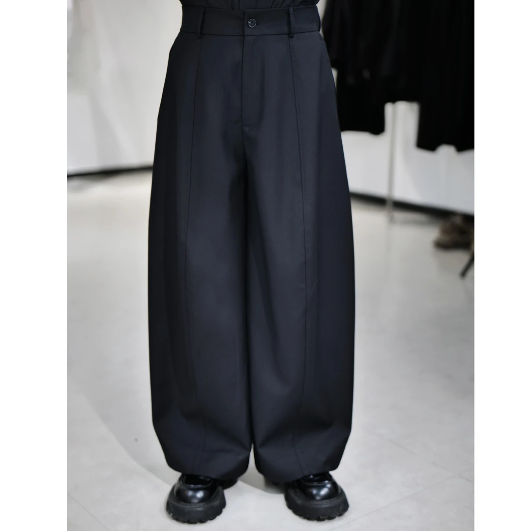 黑色日系阔腿弯刀西裤男女秋款时尚设计款宽松百搭西裤KZ2510-1