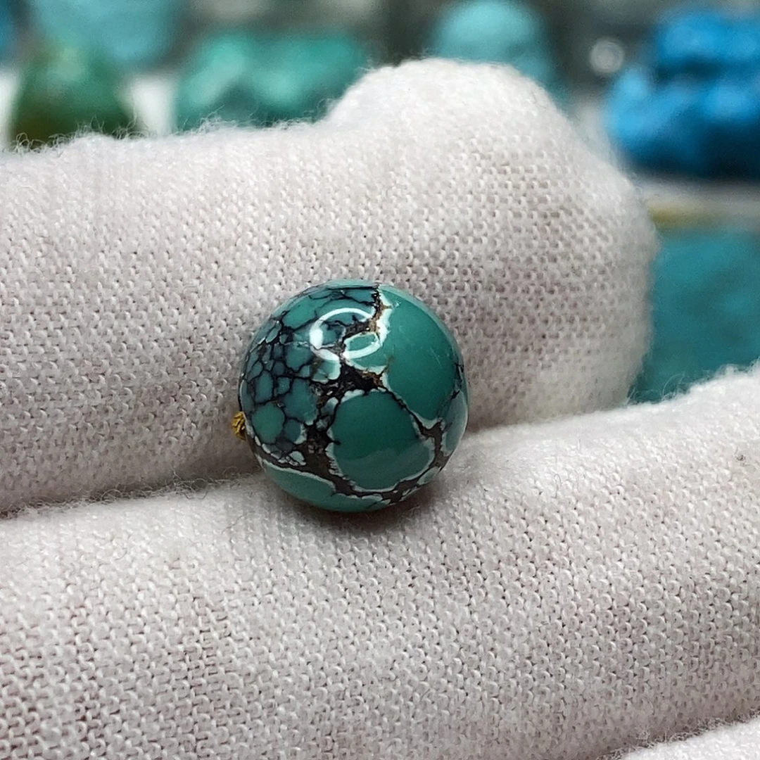 绿松石未镶嵌天然原矿 地大质检10.3mm