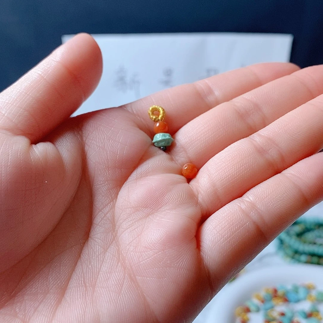 南红玛瑙颈饰未镶嵌