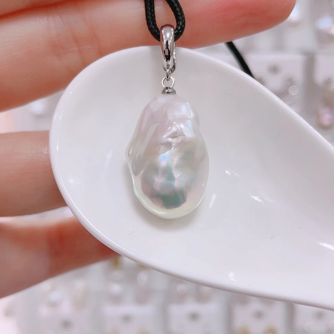 颈饰未镶嵌淡水珍珠