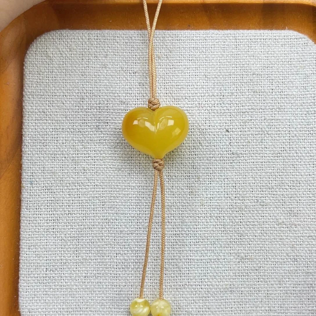 琥珀未镶嵌珠宝奇石屁桃手机