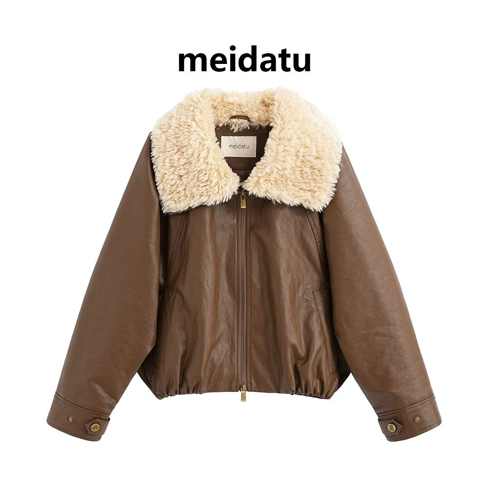 美哒兔（霜映牧野）复古拼接毛领派克服CK2151-27