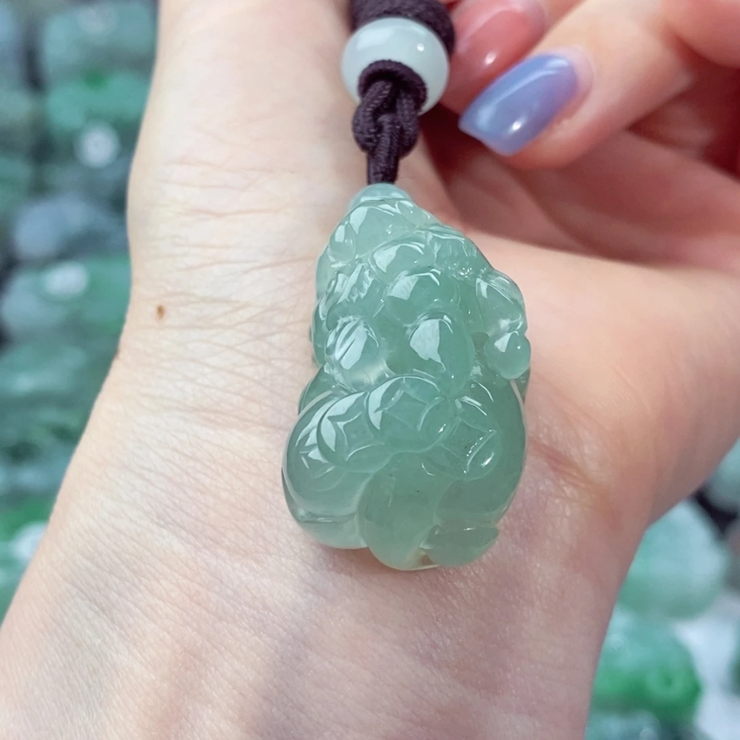 颈饰未镶嵌翡翠天然