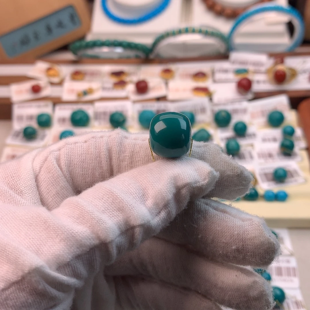 绿松石未镶嵌配饰凡