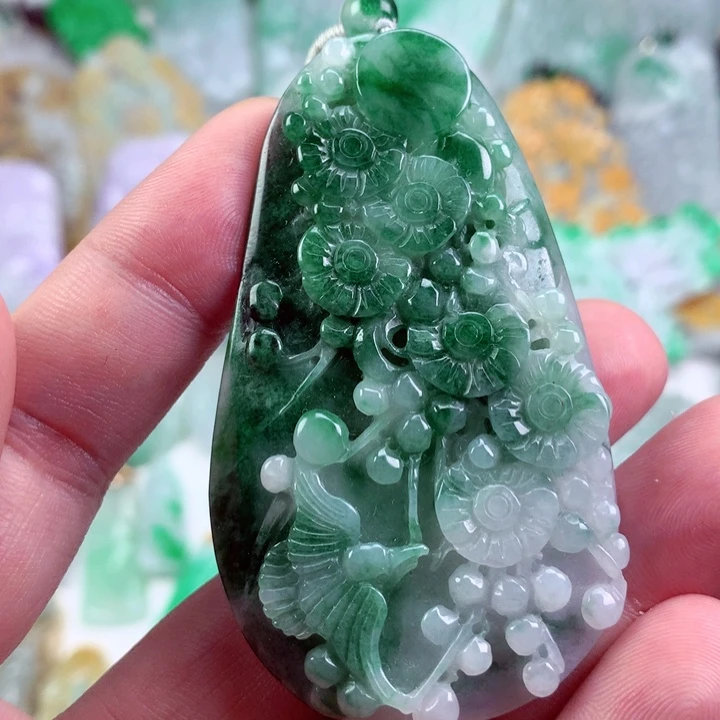 吊坠(不含链)未镶嵌翡翠