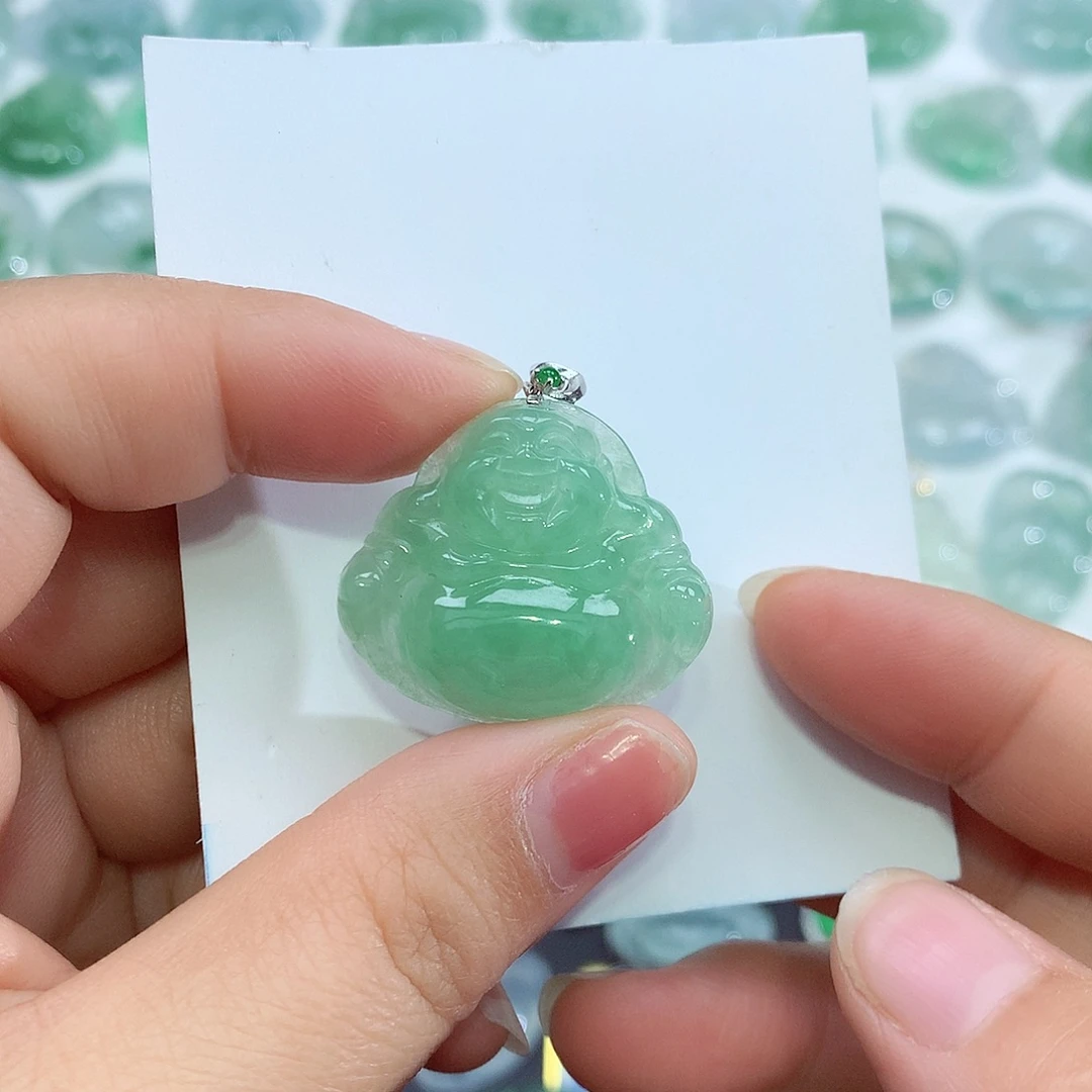 增***表翡翠18K金镶嵌颈饰佛公