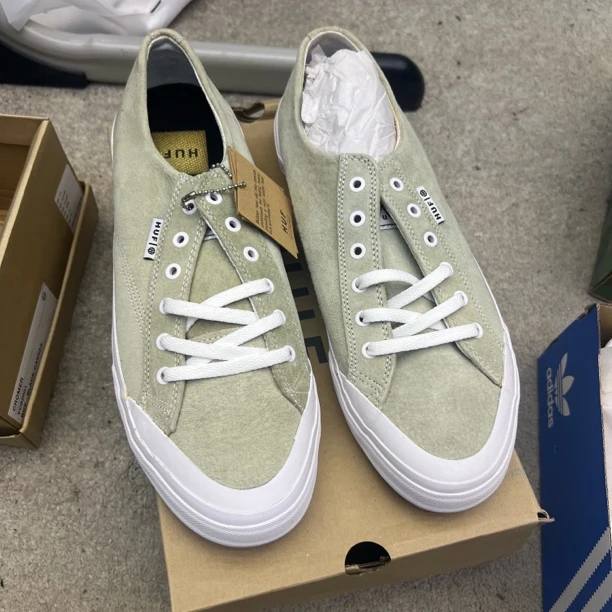 未使用 maje jp109 huf 美潮滑板鞋  42.5