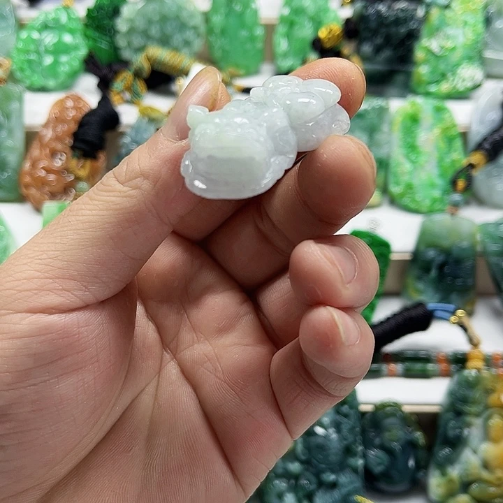 翡翠未镶嵌吊坠(不含链)翡翠