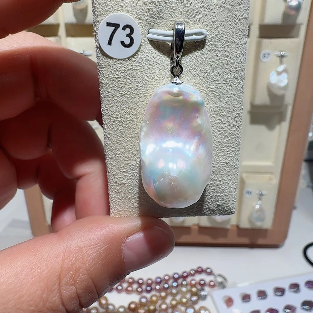 合金淡水珍珠颈饰