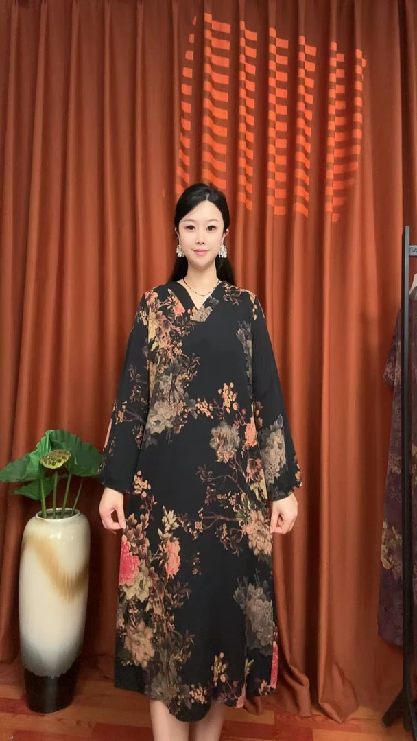 （富贵花）新款长袖时尚夏季妈妈装v领袖气质显瘦连衣裙