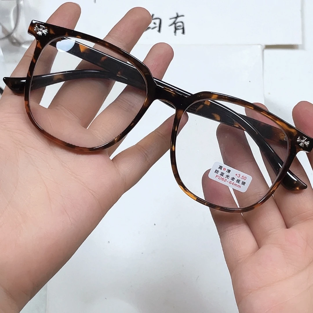 克大豹纹150老花镜