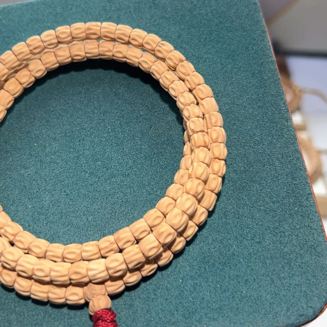 柏香籽/百香籽吊坠团**姥雕刻