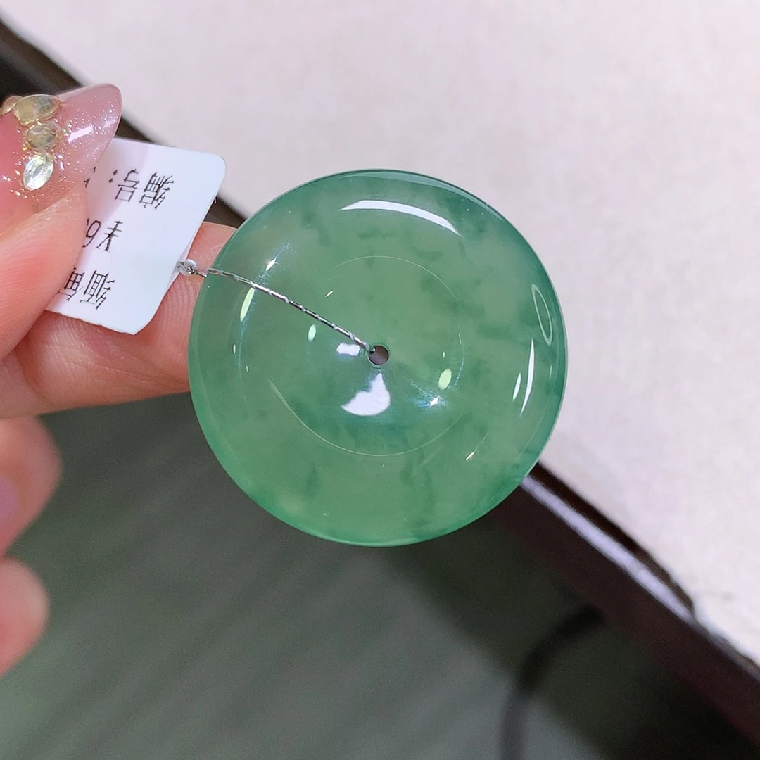 翡翠未镶嵌颈饰26.8-5.7