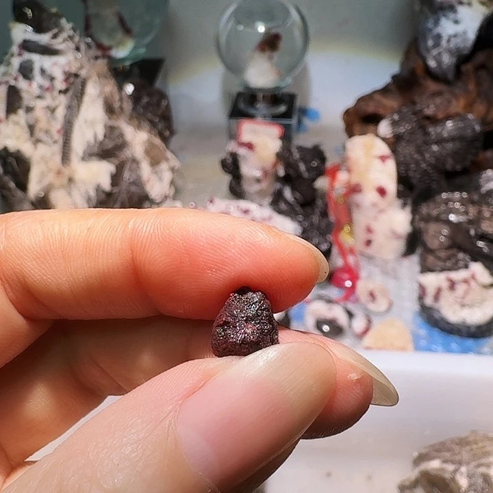 玄***阙天然辰砂天然朱砂原矿石单晶2克