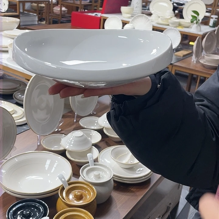 白瓷餐盘餐盘餐盘