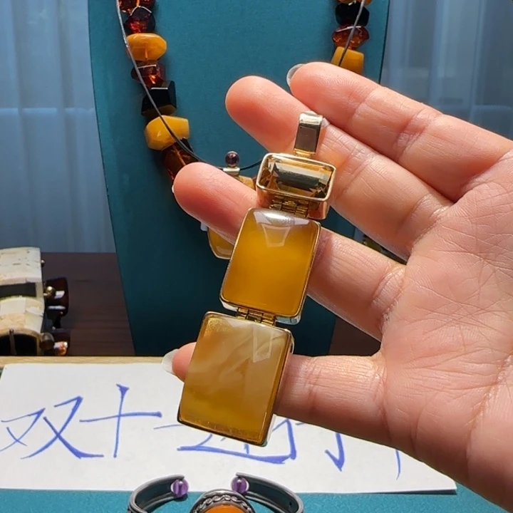 琥珀未镶嵌颈饰波兰设计款琥珀蜜蜡