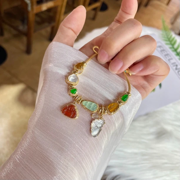 天然a货翡翠18k金镶嵌高冰叶子葫芦豆子佛公爱心天使兔子滴流