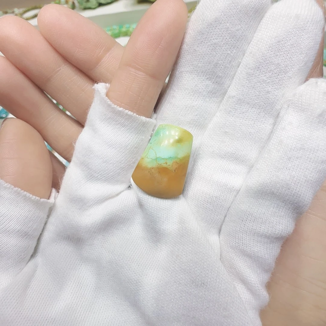 绿松石未镶嵌原矿绿松石