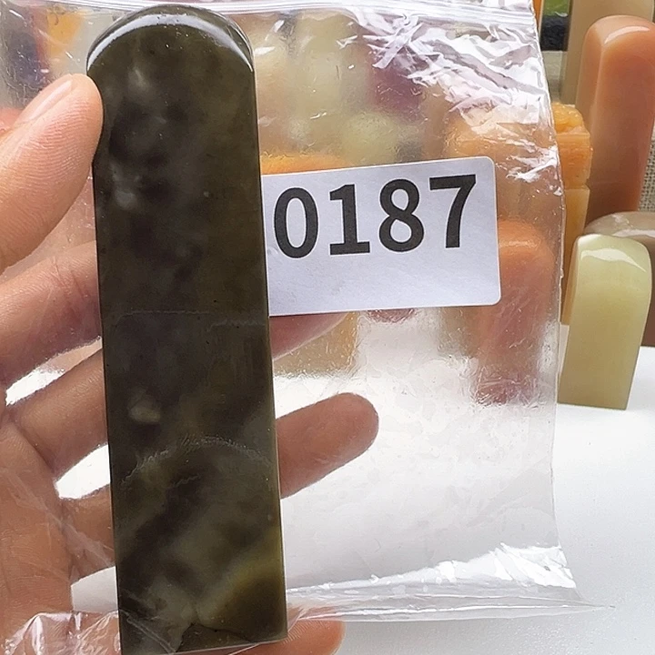 薛****老挝石老挝精品0187