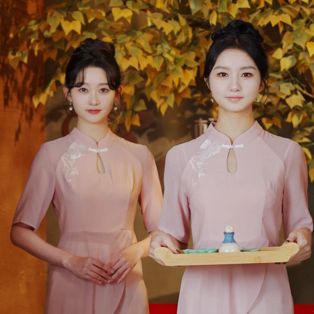 棠越秋冬新中式采耳师复古工作服美容师足疗养生气质温柔套装2767