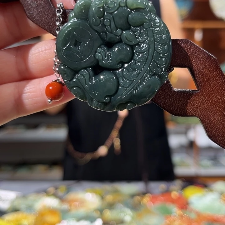 未镶嵌岫玉毛衣链