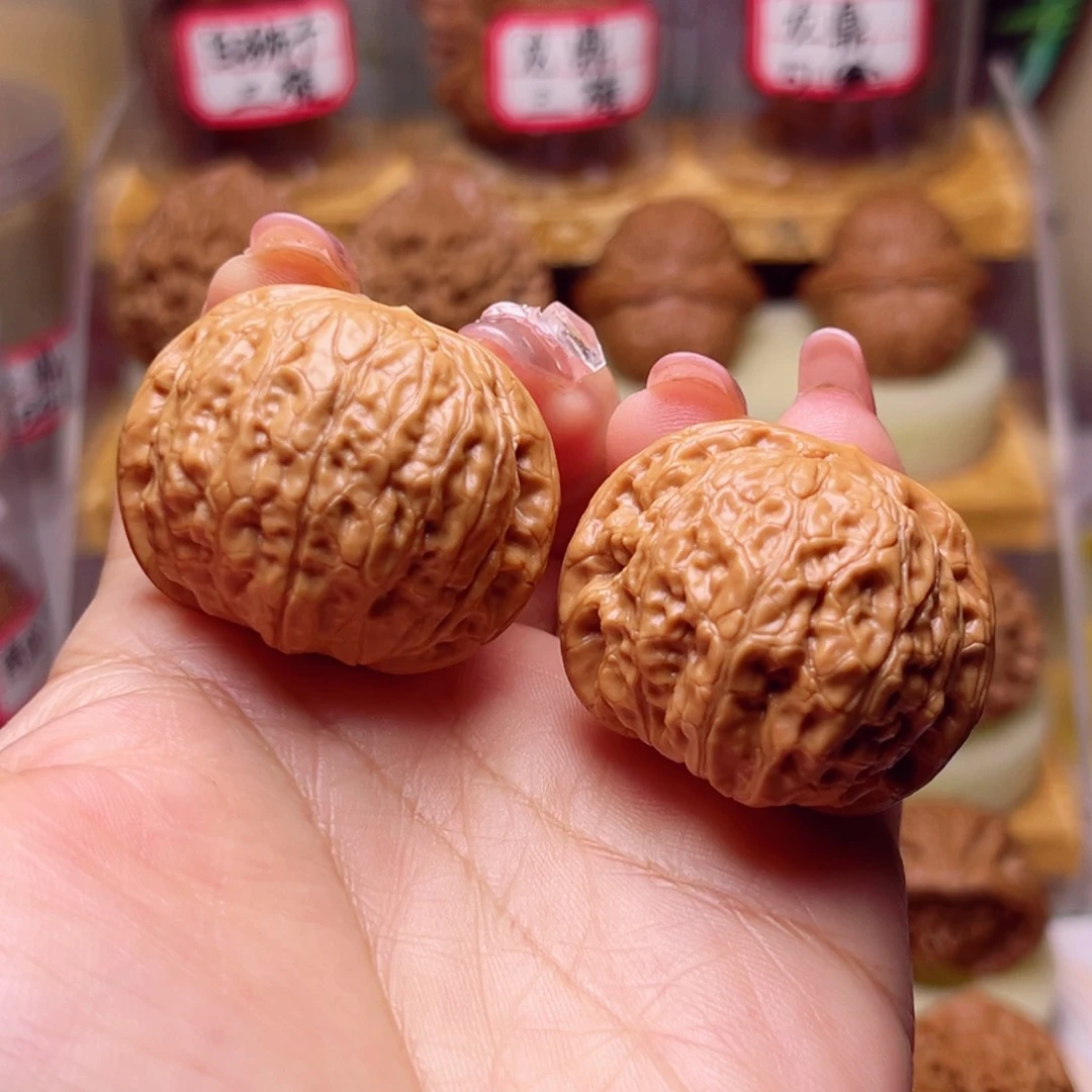 文玩核桃吊坠37尺乾隆磨