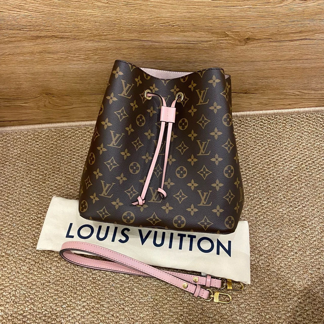 95新 LouisVuitton/路易威登 经典粉水桶 单肩包13510702